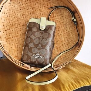 *NWT Coach Crossbody Cellphone Case and Wallet